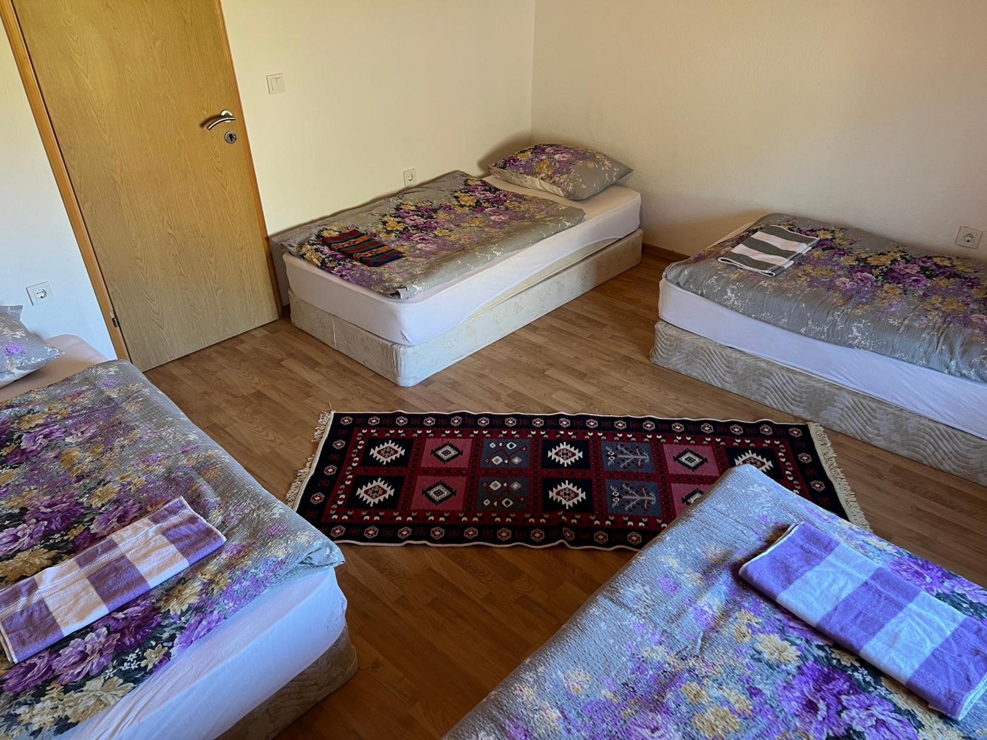Bed and Breakfast Kod Kapetana Tea Gornji Lukomir Zewnętrze zdjęcie