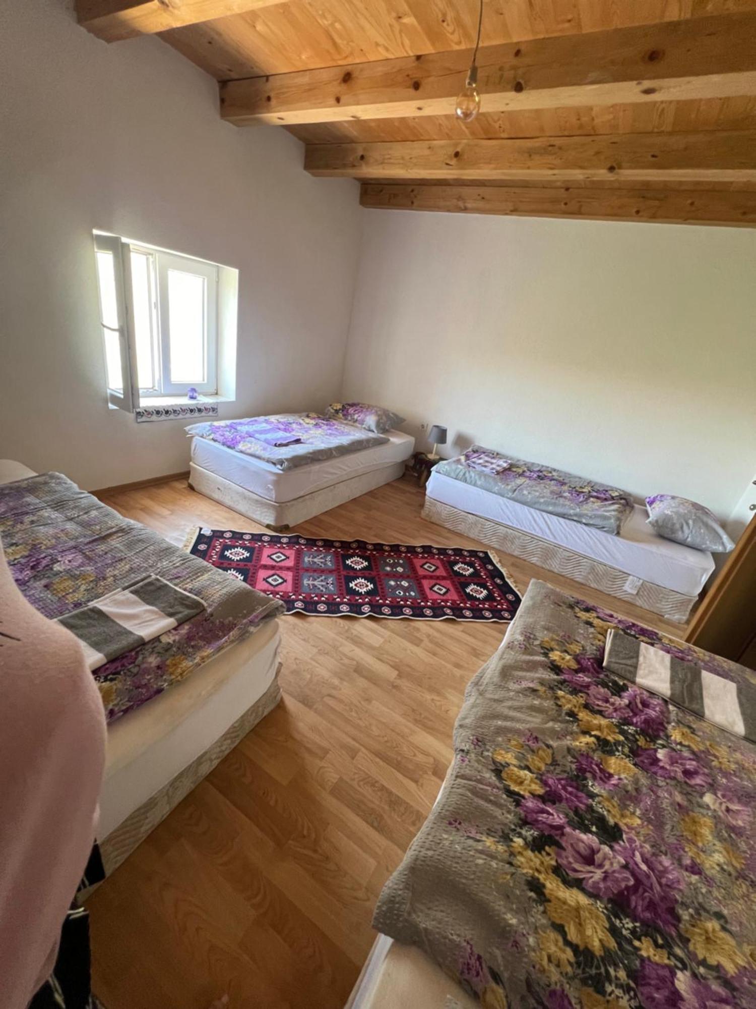 Bed and Breakfast Kod Kapetana Tea Gornji Lukomir Zewnętrze zdjęcie