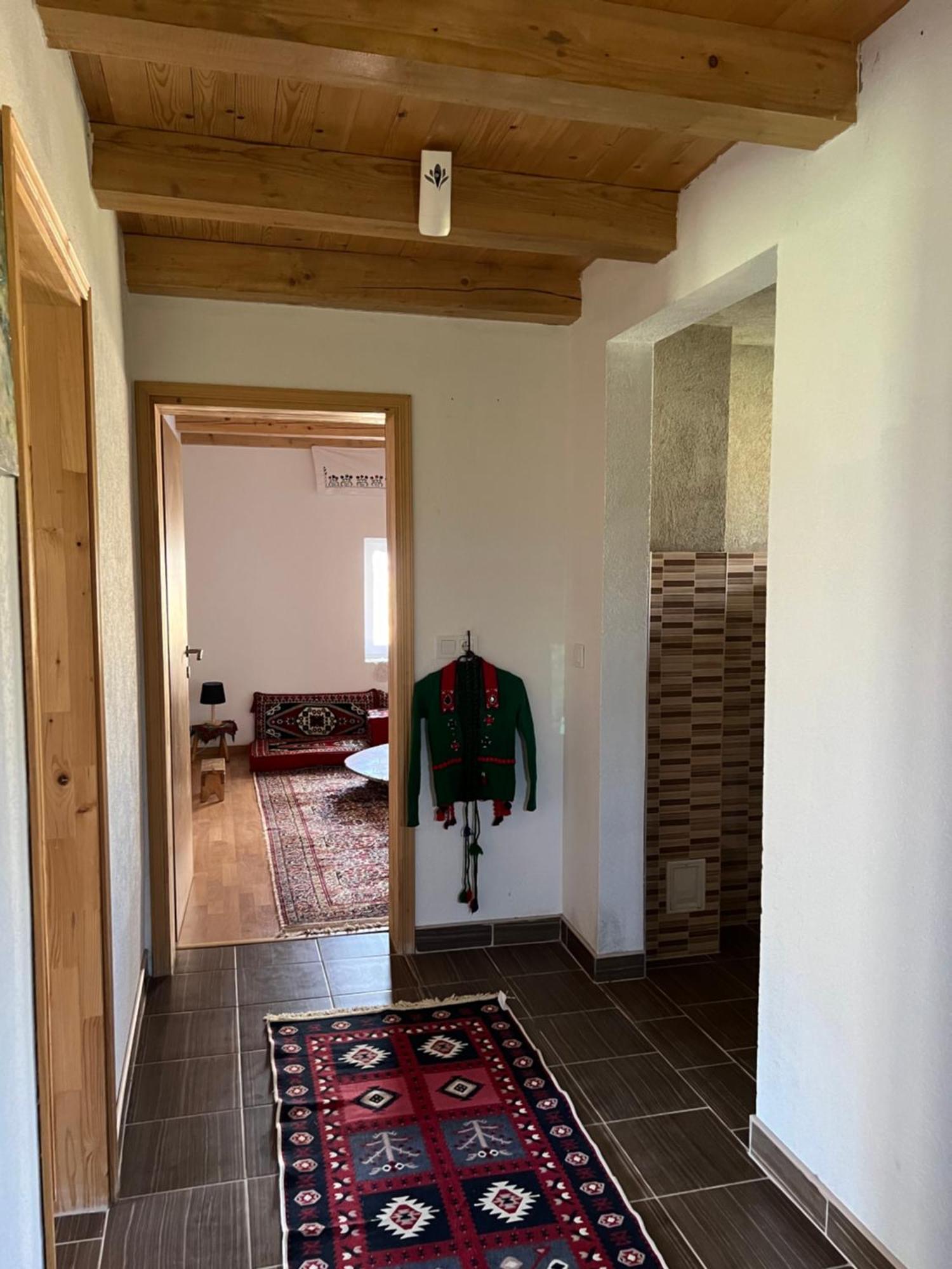 Bed and Breakfast Kod Kapetana Tea Gornji Lukomir Zewnętrze zdjęcie