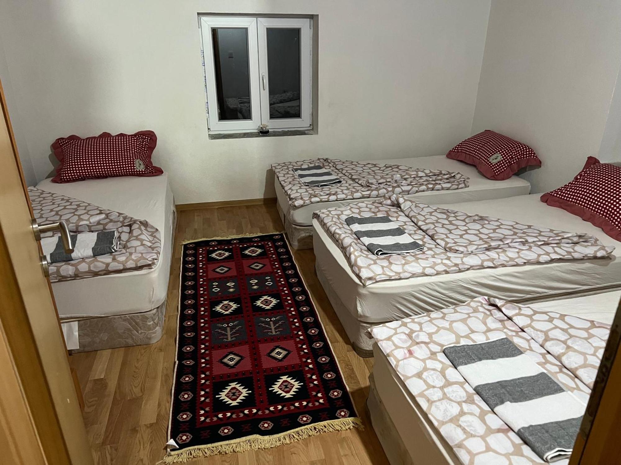 Bed and Breakfast Kod Kapetana Tea Gornji Lukomir Zewnętrze zdjęcie